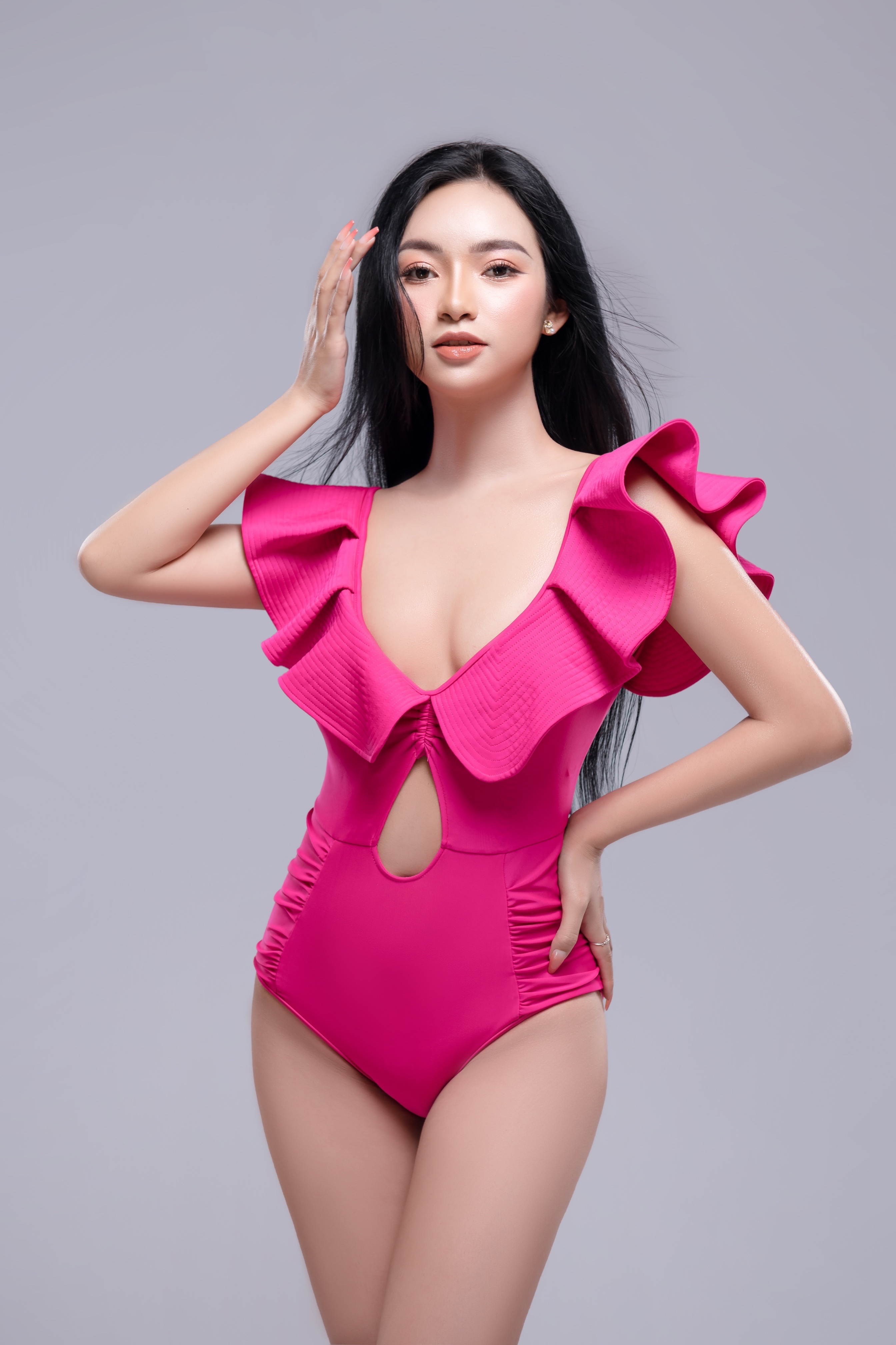 /UserFiles/miss/miss2022/10 - Nguyễn Thị Thanh Hoa - S2/IMG_8712.jpg